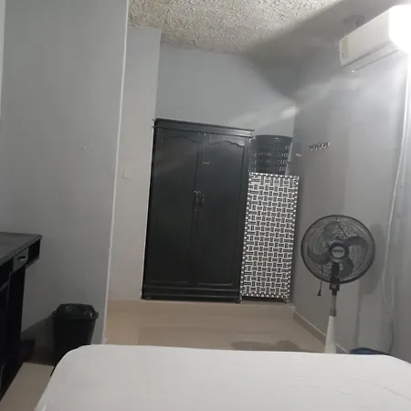 Habitación Con Wi-fi, Ac, Cocina En Cartagena